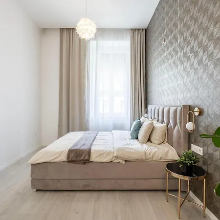 Exclusive King St By Prestige Homes